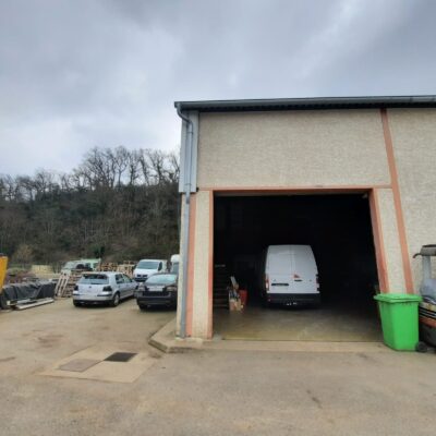 Locaux d'activité A VENDRE OU A LOUER de 460 m² non divisibles a MARCILLY D'AZERGUES