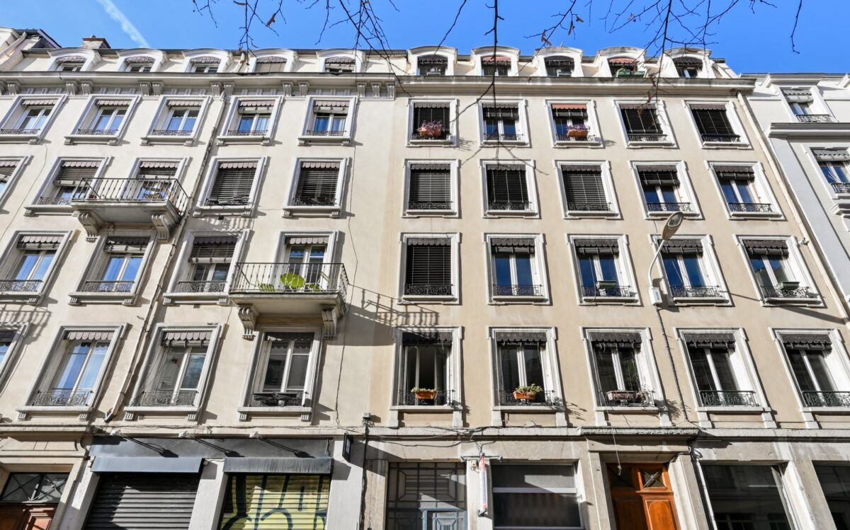 Bureaux A VENDRE de 497 m² non divisibles a LYON