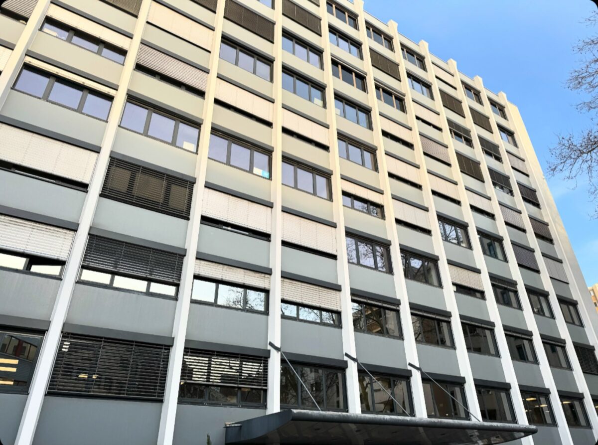 Bureaux A VENDRE de 242 m² divisible à partir de 103 m² a VILLEURBANNE