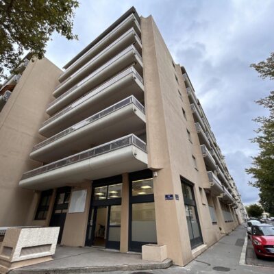 Bureaux A VENDRE de 219 m² non divisibles a LYON