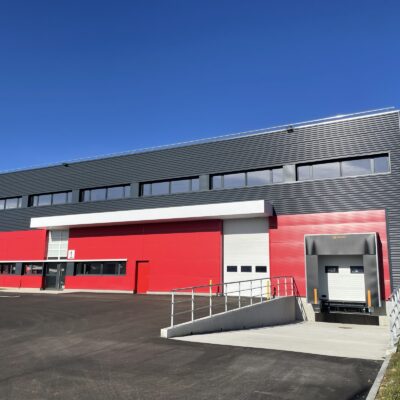 Locaux d'activité A LOUER de 4 654 m² divisibles à partir de 554 m² a HEYRIEUX