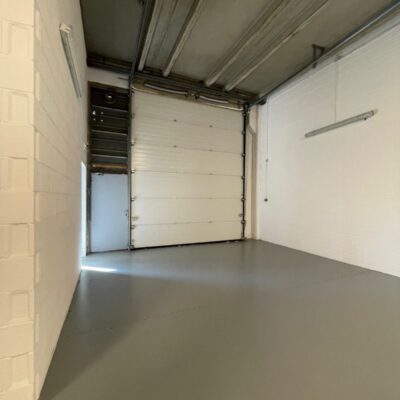 Locaux d'activité A VENDRE de 3 437 m² divisibles à partir de 24 m² a SAINT QUENTIN FALLAVIER