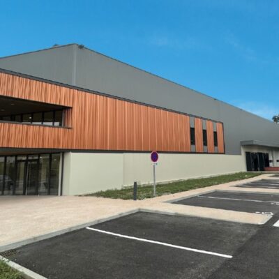 Locaux d'activité A LOUER de 4 560 m² non divisibles a SAINT LAURENT DE MURE
