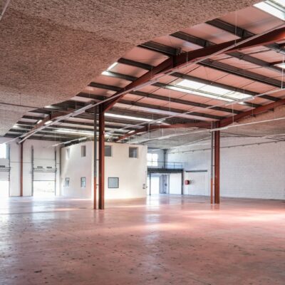 Locaux d'activité A LOUER de 6 034 m² divisibles à partir de 1 247 m² a CORBAS