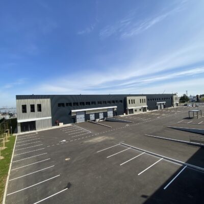 Locaux d'activité A LOUER de 4 125 m² divisibles à partir de 989 m² a SAINT BONNET DE MURE