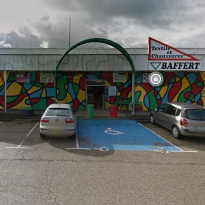 Locaux d'activité A VENDRE OU A LOUER de 1 530 m² non divisibles a RUY MONTCEAU