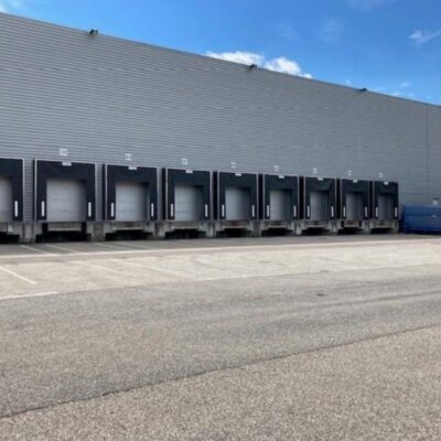 Locaux d'activité A LOUER de 19 680 m² divisibles à partir de 3 876 m² a MIONS