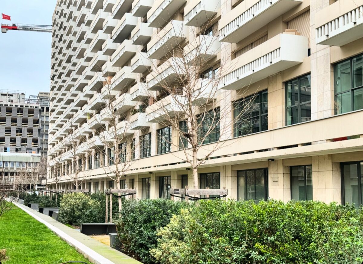 Bureaux A VENDRE de 215 m² non divisibles a LYON