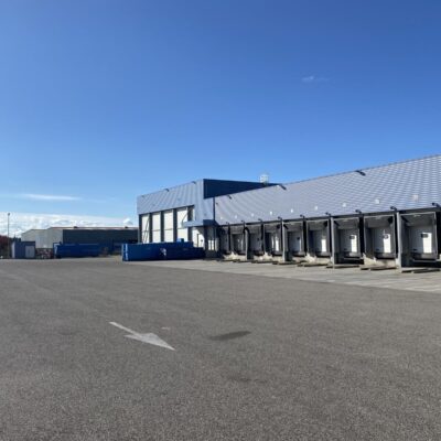 Locaux d'activité A LOUER de 1 034 m² non divisibles a HEYRIEUX