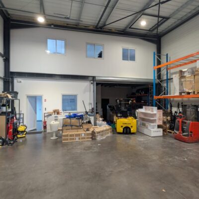 Locaux d'activité A LOUER de 240 m² non divisibles a COLOMBIER SAUGNIEU