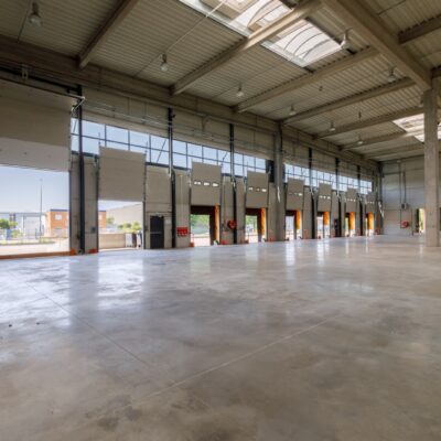 Locaux d'activité A LOUER de 9 623 m² non divisibles a MIRIBEL