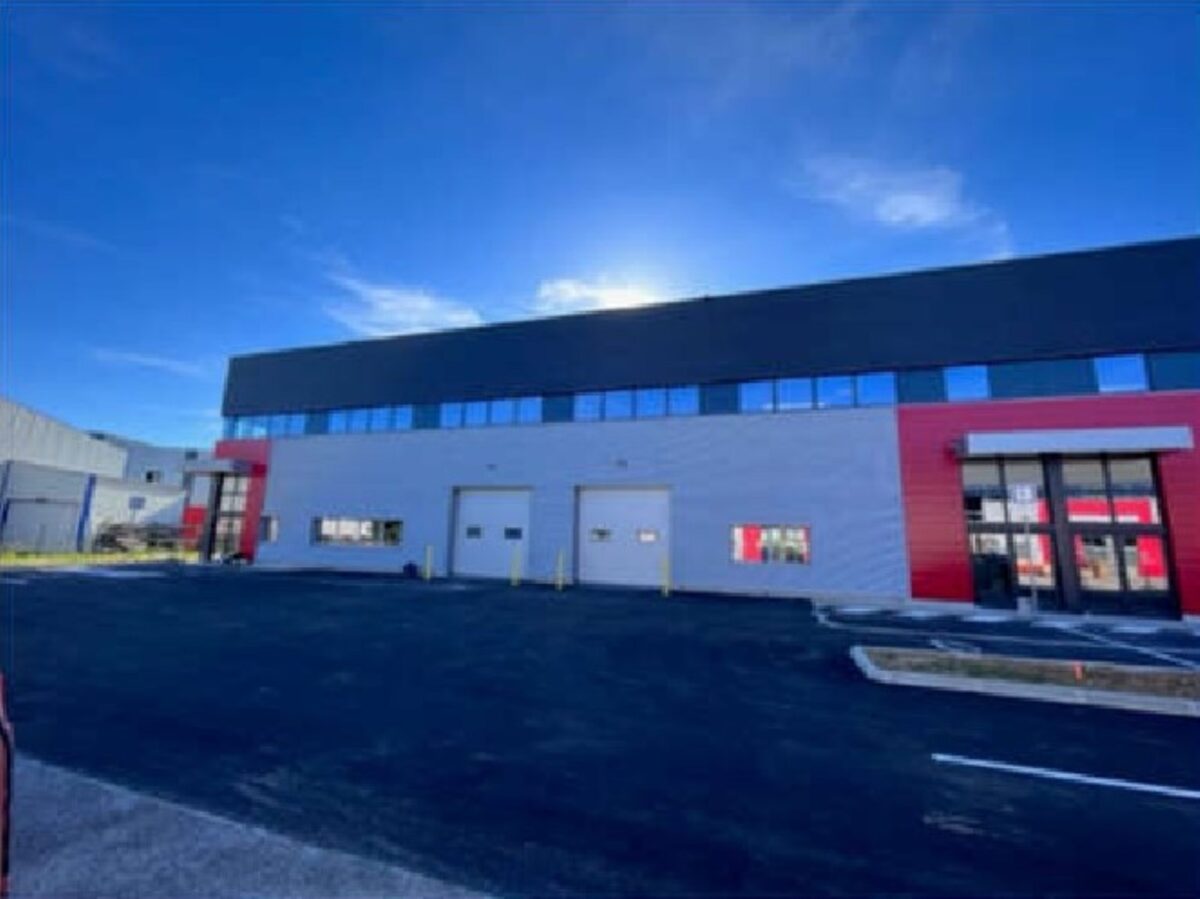 Locaux d'activité A LOUER de 565 m² non divisibles a DAGNEUX