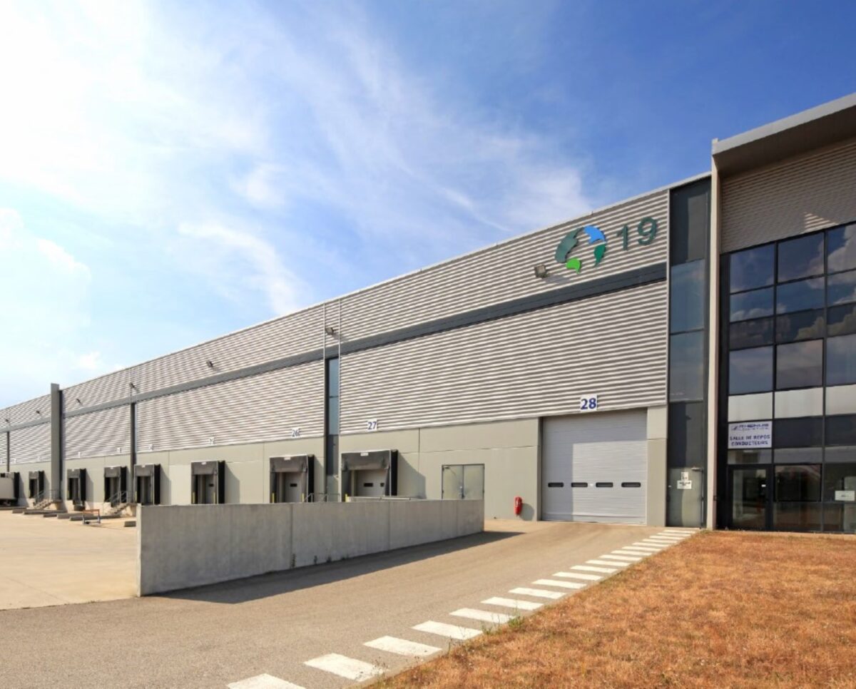 Locaux d'activité A LOUER de 24 526 m² non divisibles a SAINT QUENTIN FALLAVIER