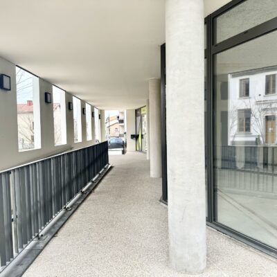 Bureaux A VENDRE de 113 m² non divisibles a GENAS