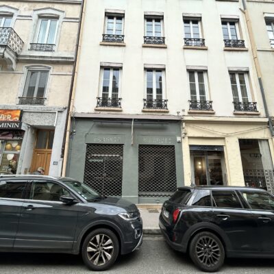 Bureaux A VENDRE de 196 m² non divisibles a LYON