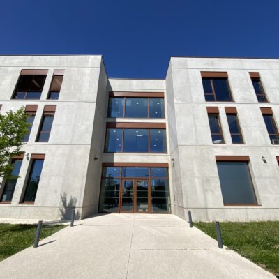 Bureaux A VENDRE de 846 m² non divisibles a BRON