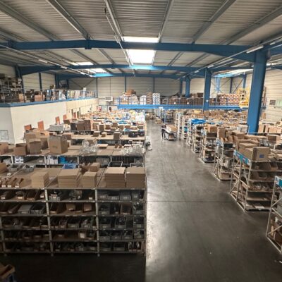 Locaux d'activité A VENDRE de 4 939 m² non divisibles a SAINT CLAIR DE LA TOUR