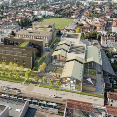 Locaux d'activité A VENDRE OU A LOUER de 20 182 m² divisibles à partir de 1 082 m² a VILLEURBANNE