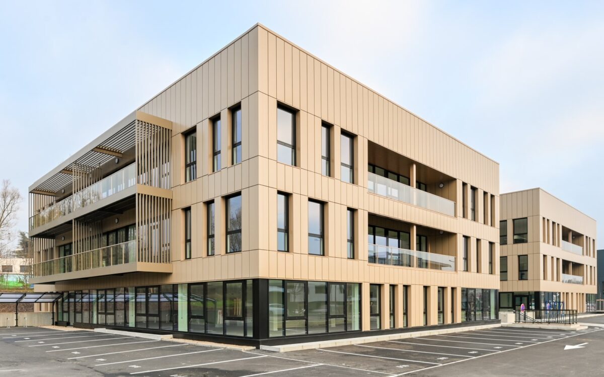 Bureaux A LOUER de 2 432 m² divisibles à partir de 166 m² a LIMONEST