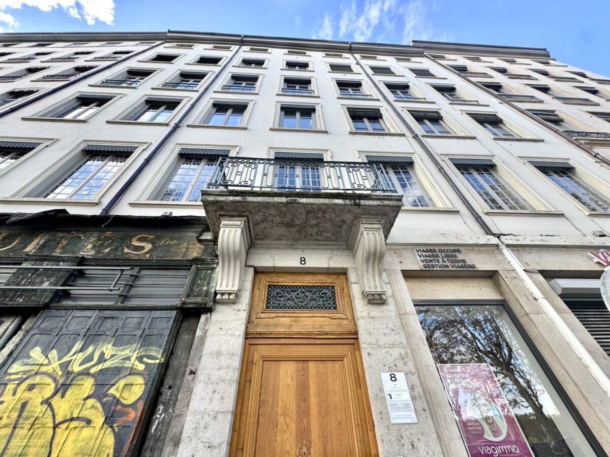 Bureaux A VENDRE de 171 m² non divisibles a LYON