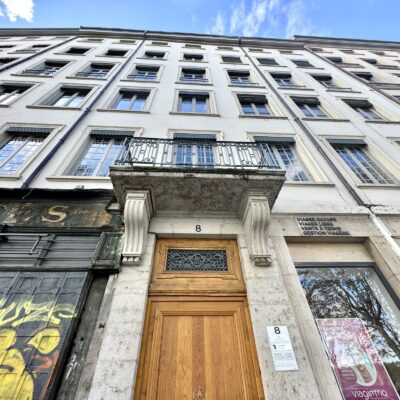 Bureaux A VENDRE de 171 m² non divisibles a LYON