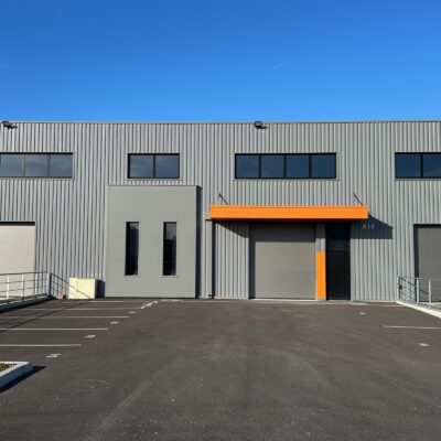 Locaux d'activité A VENDRE de 990 m² non divisibles a CORBAS