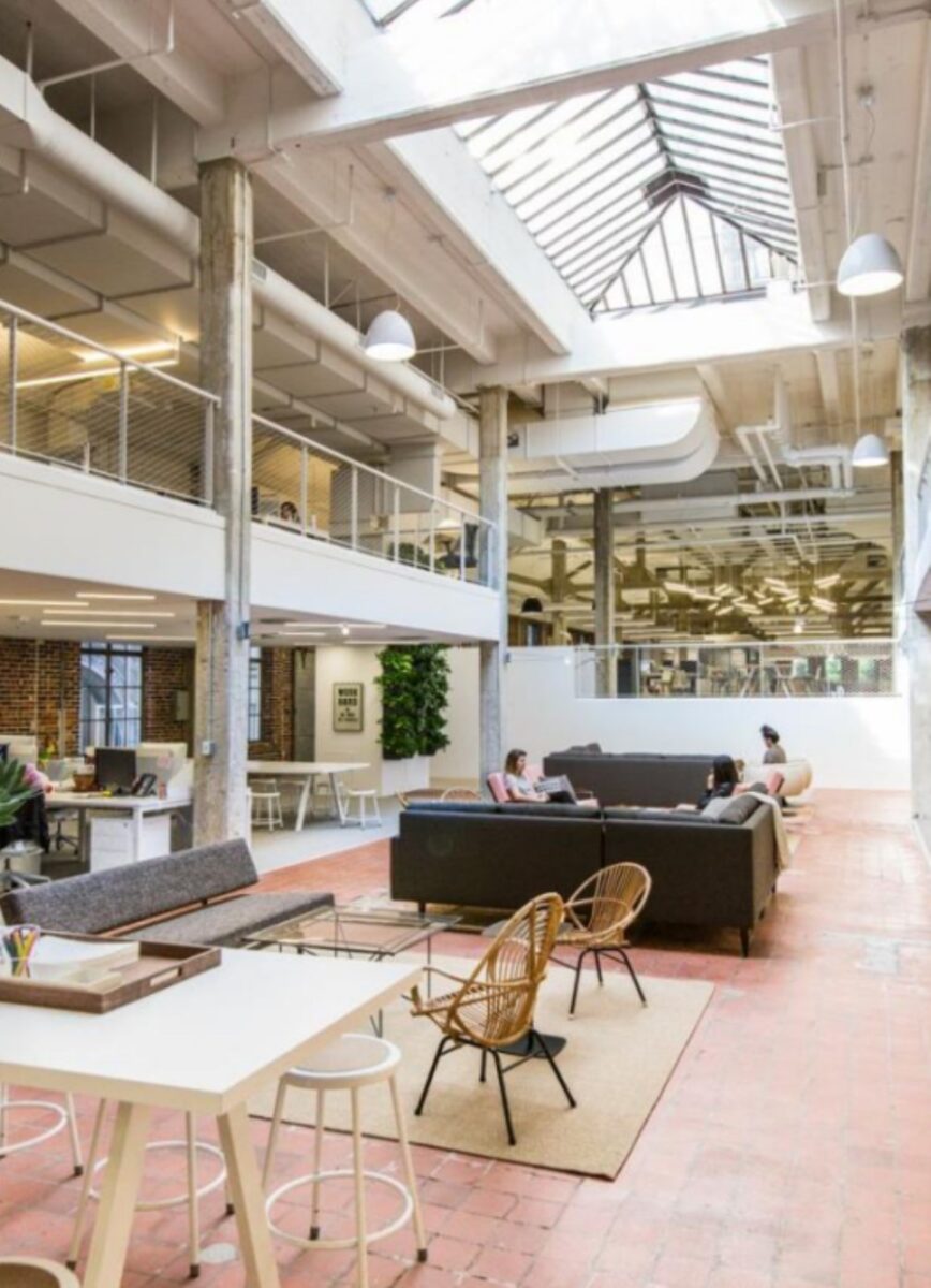 Bureaux A VENDRE de 386 m² non divisible a LYON