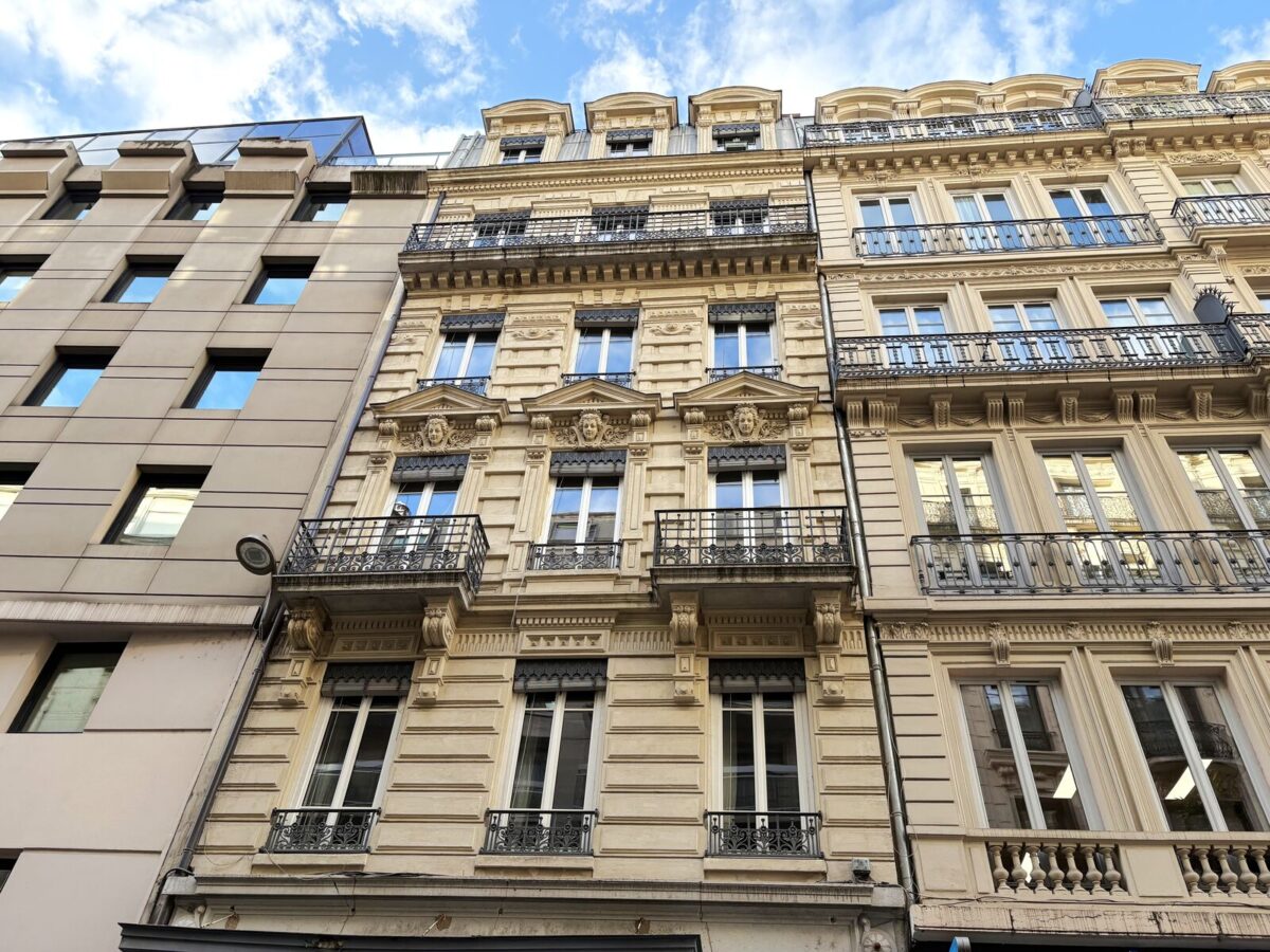 Bureaux A LOUER de 92 m² non divisibles a LYON