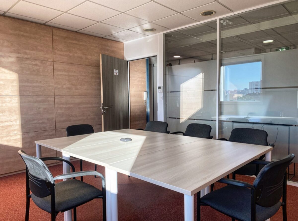 Bureaux A LOUER de 461m² divisibles à partir de 230 m² a VILLEURBANNE