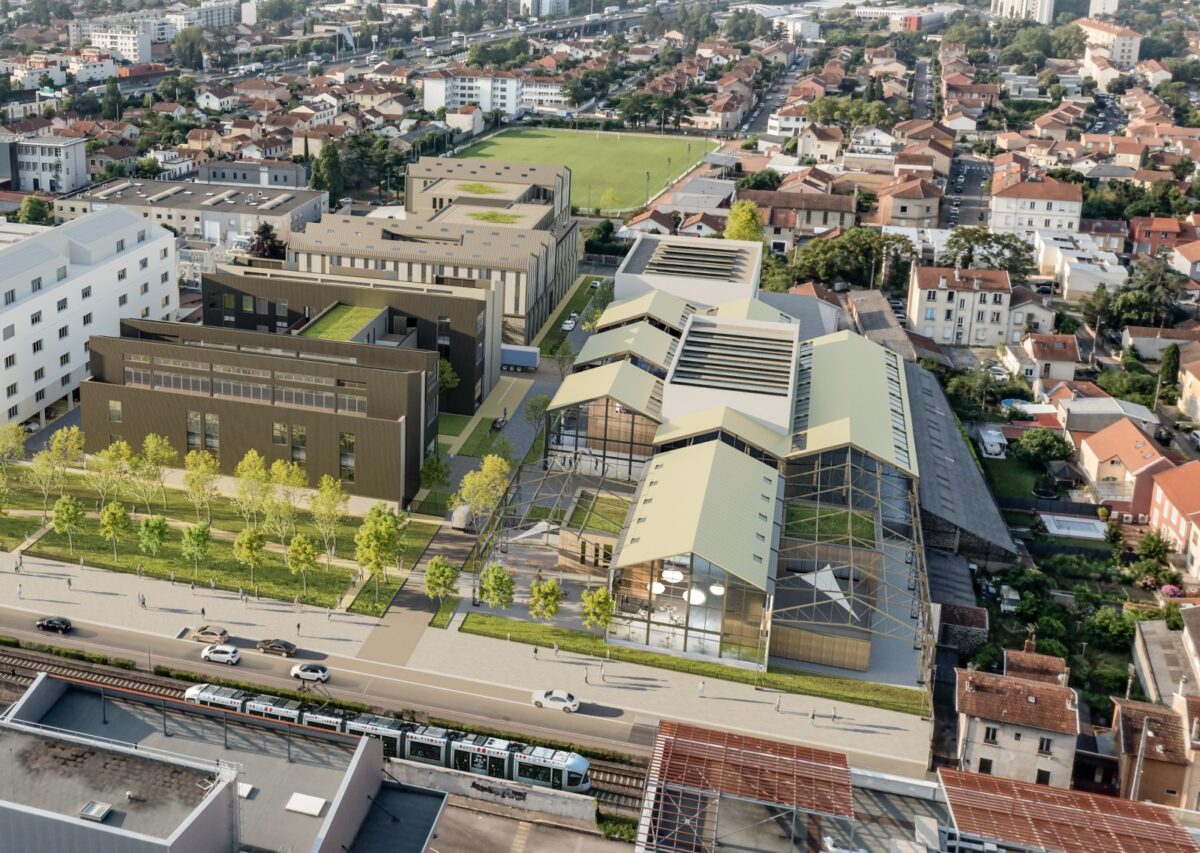 Locaux d'activité A VENDRE OU A LOUER de 20 182 m² divisibles à partir de 1 082 m² a VILLEURBANNE