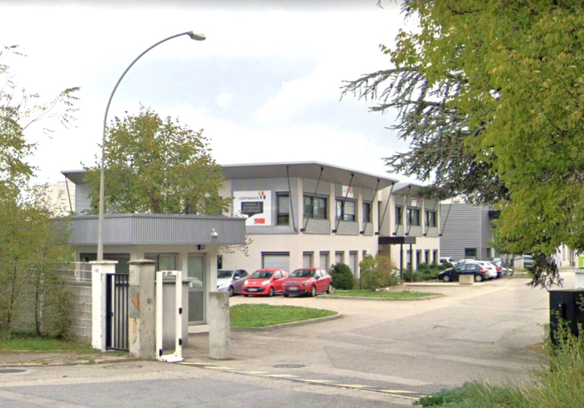 Bureaux A LOUER de 241 m² non divisibles a SAINT PRIEST