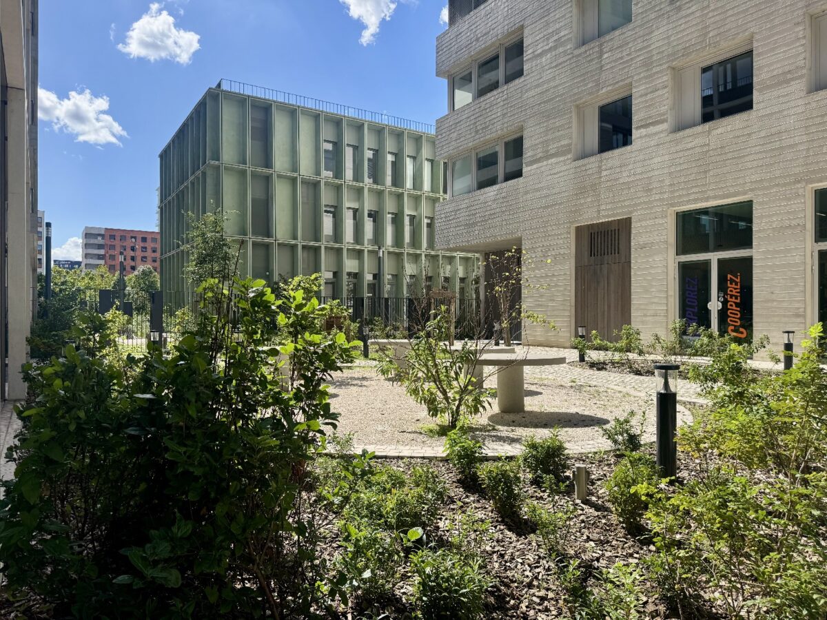 Bureaux A VENDRE de 405 m² divisibles à partir de 161 m² a LYON