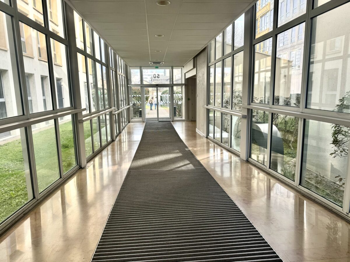 Bureaux A LOUER de 644 m² divisibles à partir de 152 m² a VILLEURBANNE