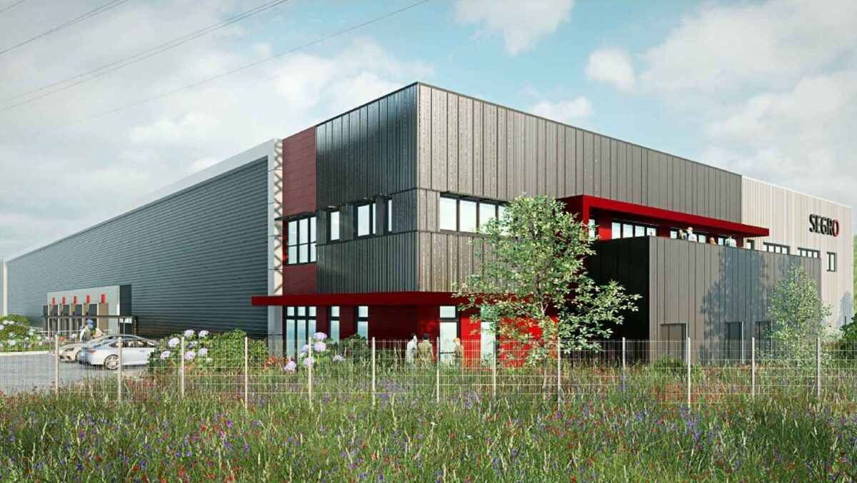 Locaux d'activité A LOUER de 5 120 m² non divisibles a SAINT QUENTIN FALLAVIER