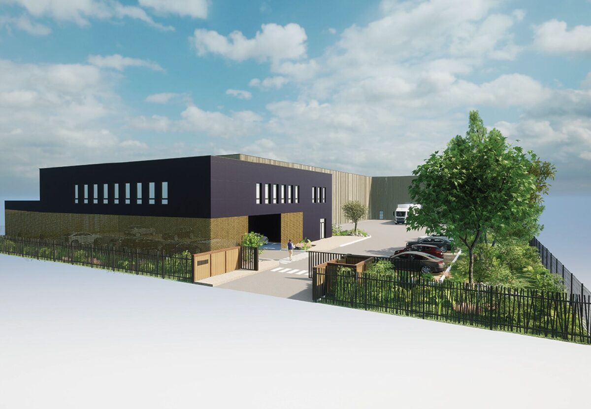 Locaux d'activité A VENDRE de 2 500 m² non divisibles a GENAS