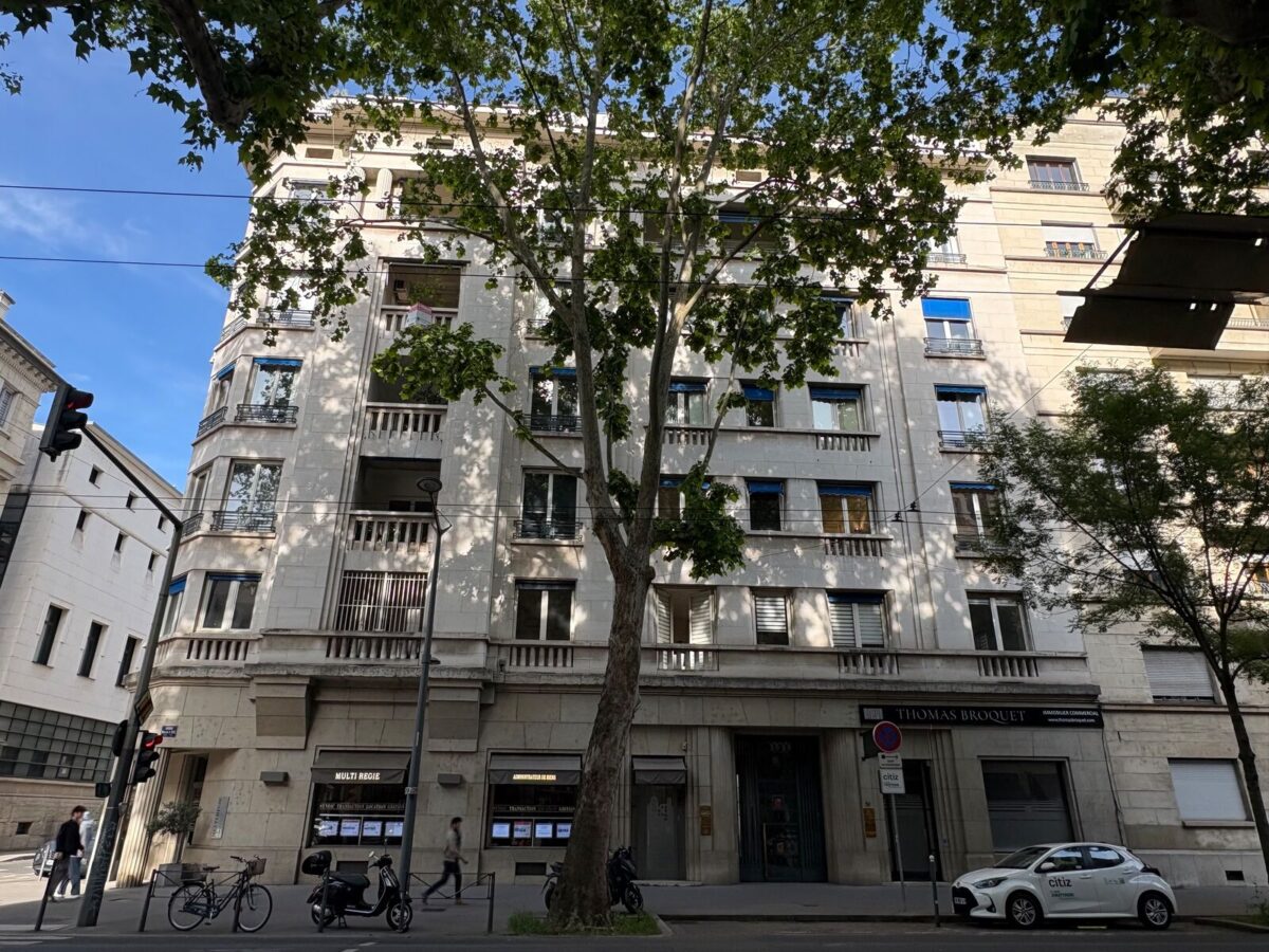 Bureaux A VENDRE de 157