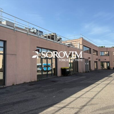 Bureaux A VENDRE de 2 028 m² divisibles à partir de 232 m² a BRON