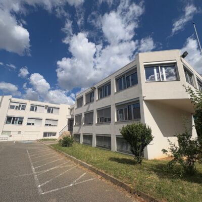 Bureaux A VENDRE de 1 161 m² divisibles à partir de 180 m² a CHASSIEU