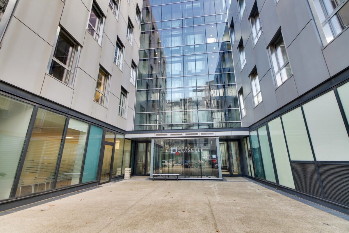 Bureaux A LOUER de 1 768 m² divisibles à partir de 160 m² a LYON