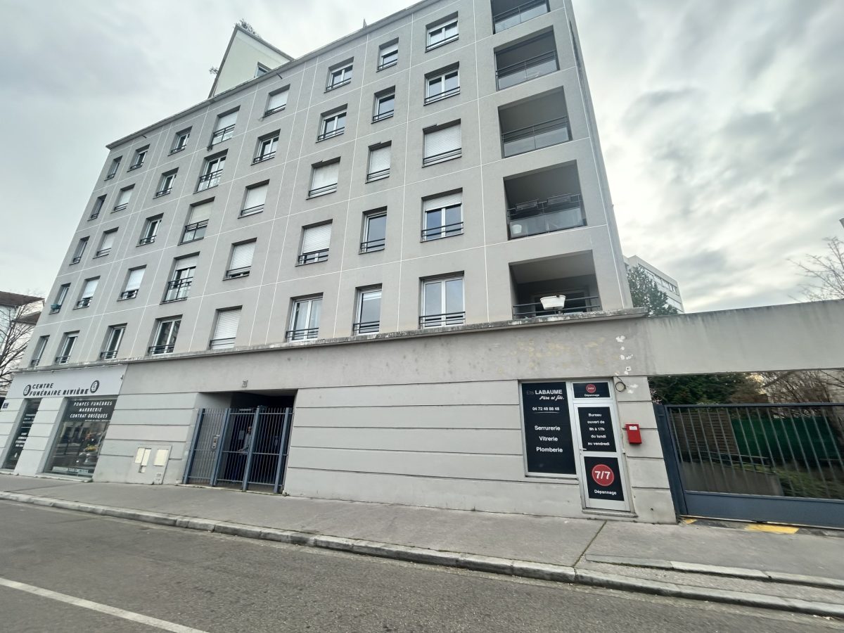 Bureaux A LOUER de 70 m² non divisibles a LYON